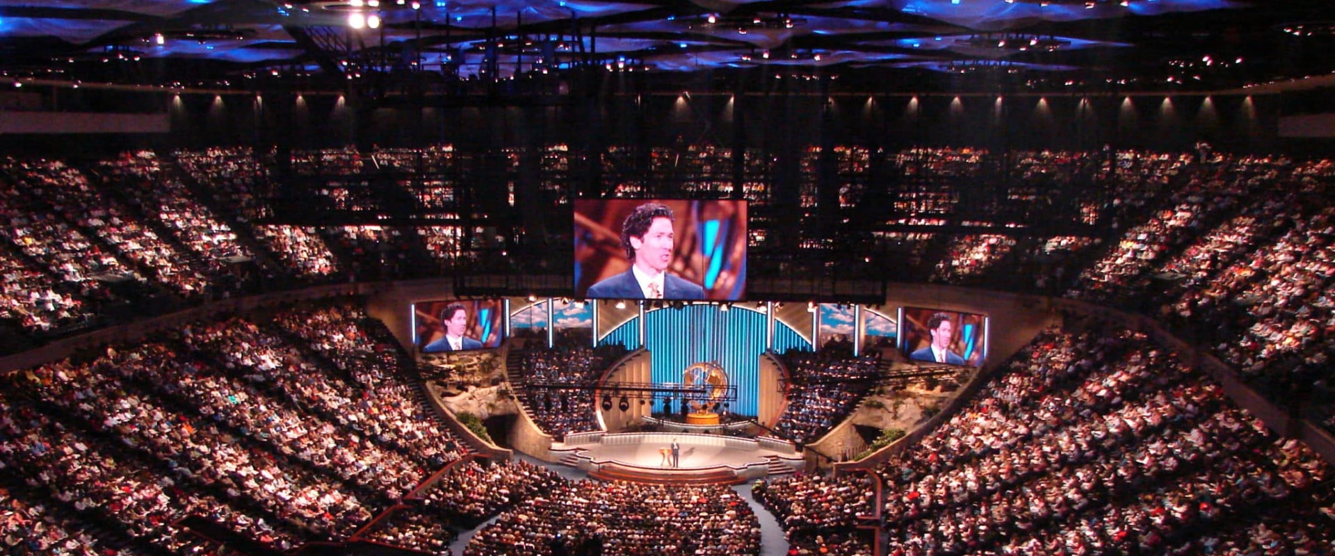 How to Find a Church That Offers Bible Mass